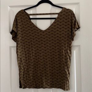Olive and black patterned low back shirt
